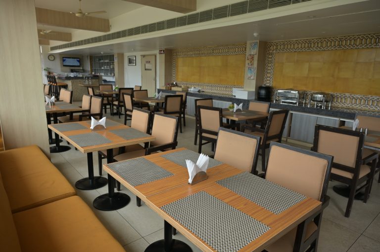 Destination wedding in Himachal