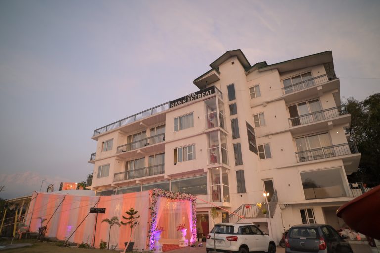 Destination wedding in Himachal