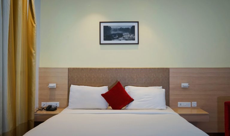 the river retreat hotel