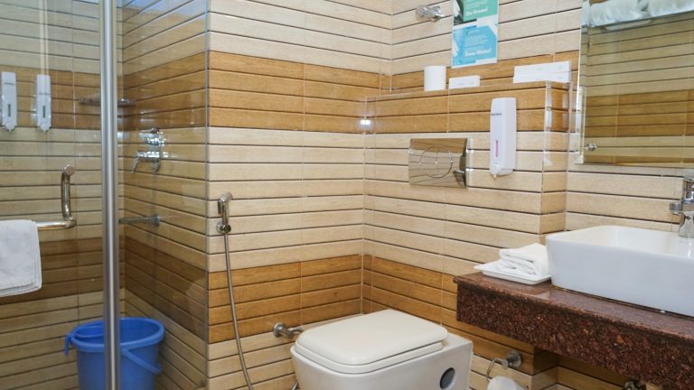 the river retreat hotel