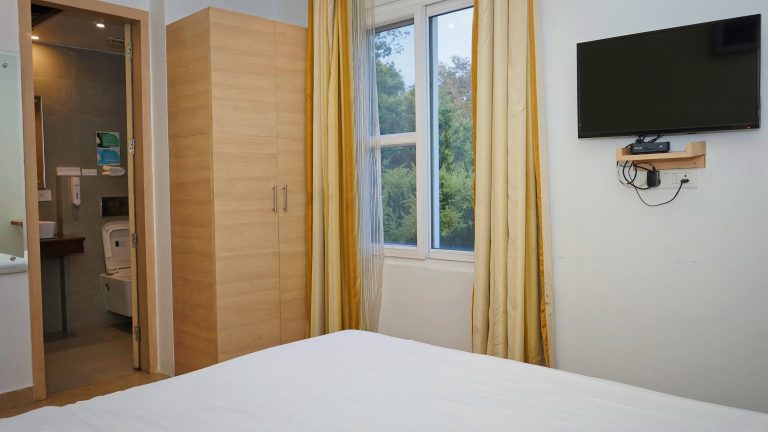 the river retreat hotel