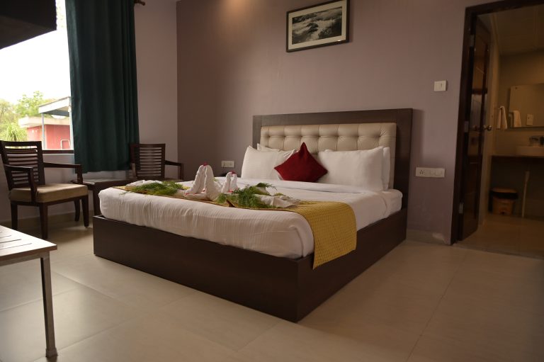 the river retreat hotel