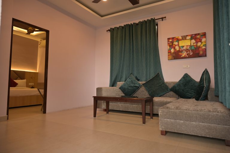 the river retreat hotel